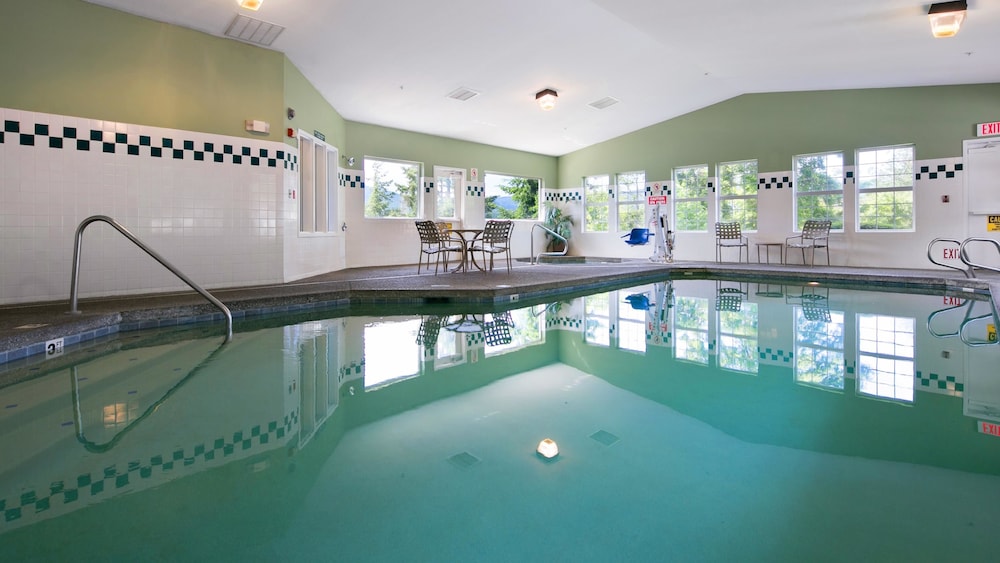 Best Western Plus Columbia River Inn 30/63