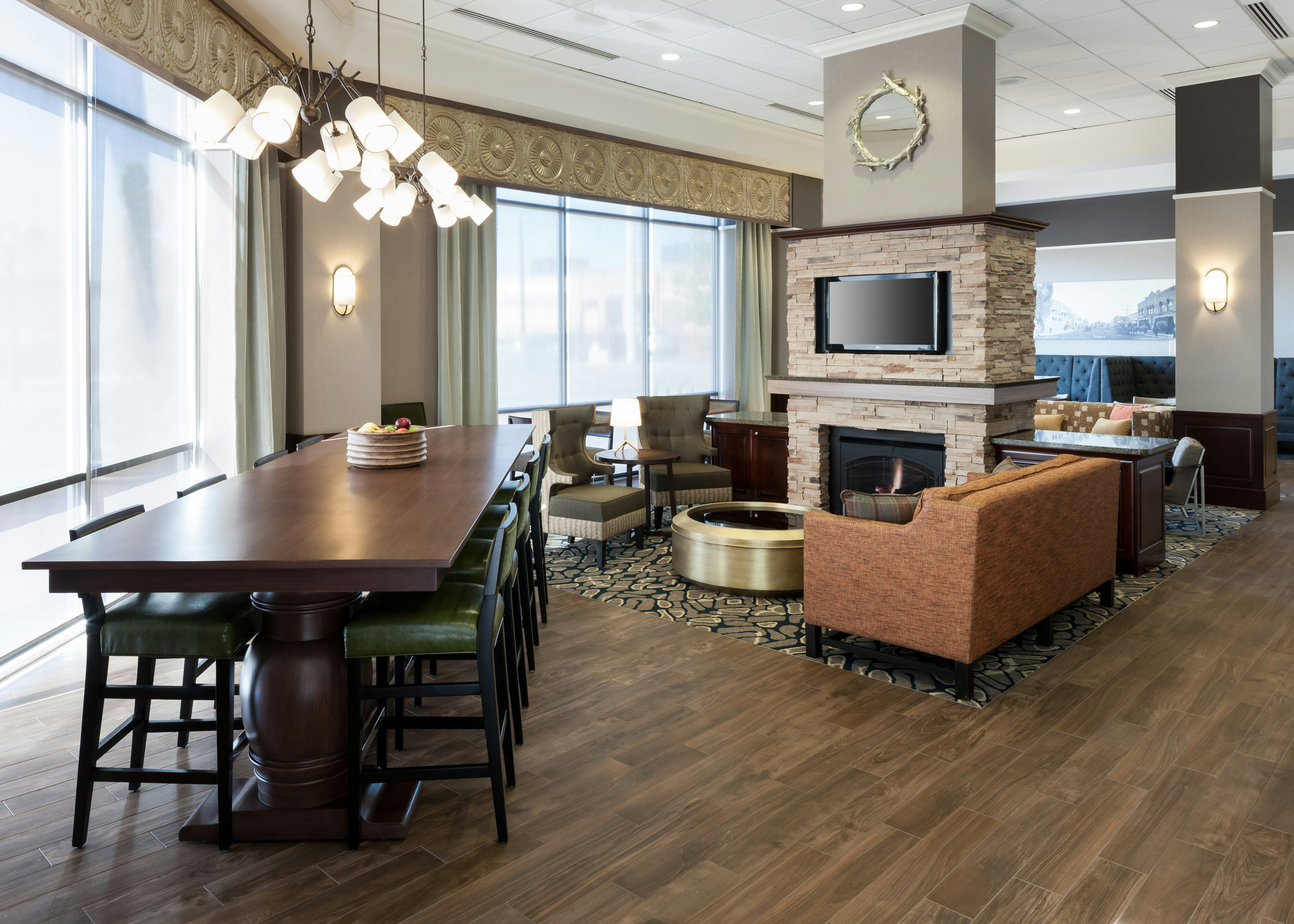 Hampton Inn And Suites Boise-Downtown 24/48
