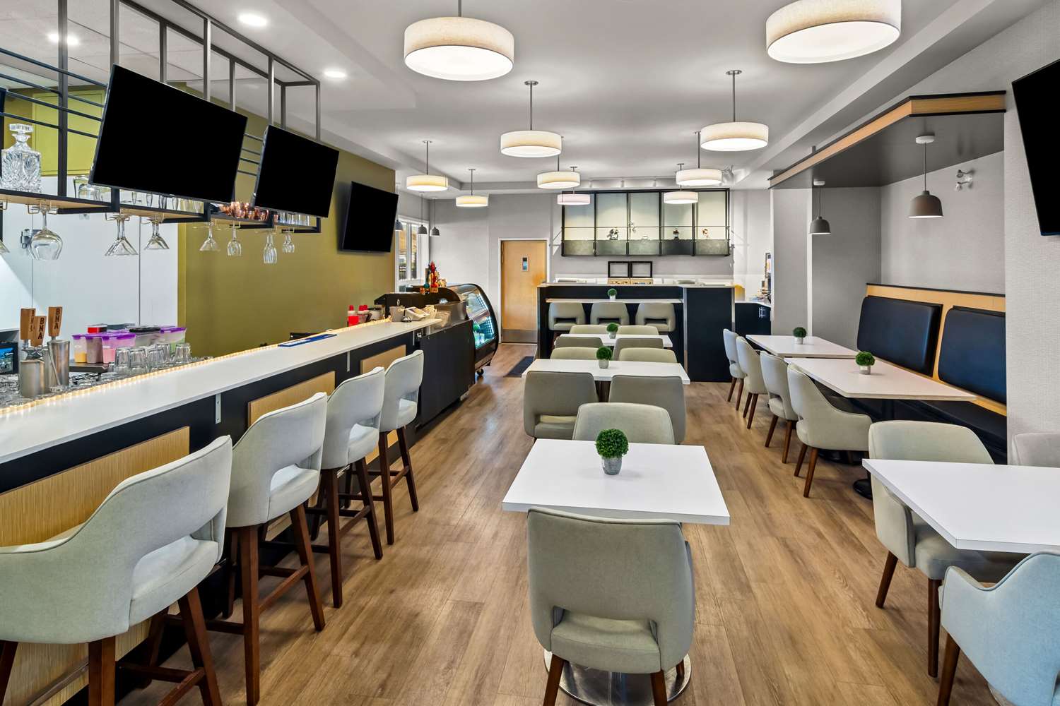 Park Inn by Radisson, Kelowna 27/40