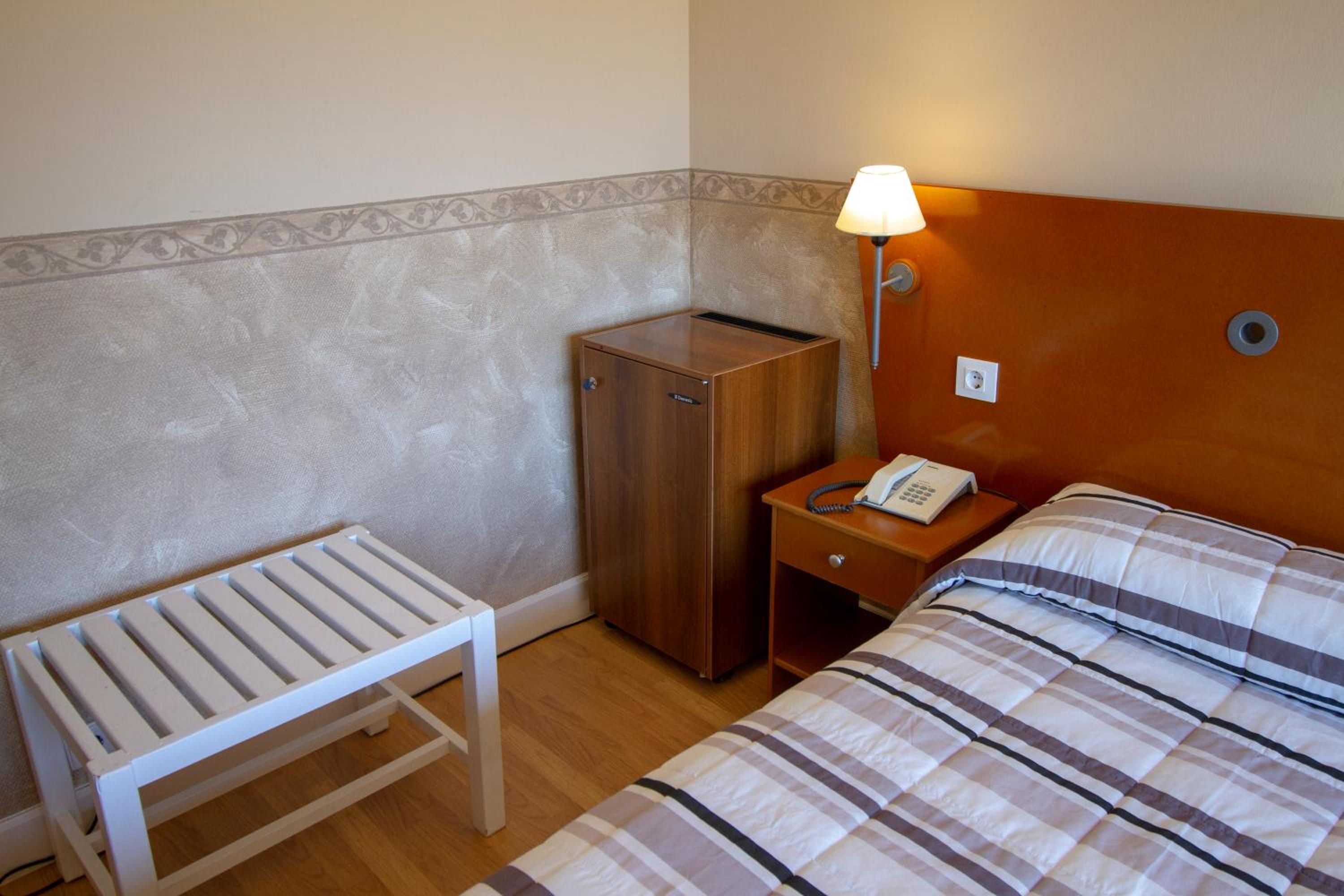 Hotel Azar 36/59