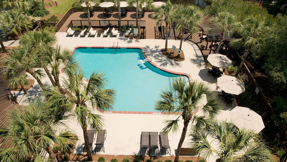 Holiday Inn Express Hilton Head Island 5/77