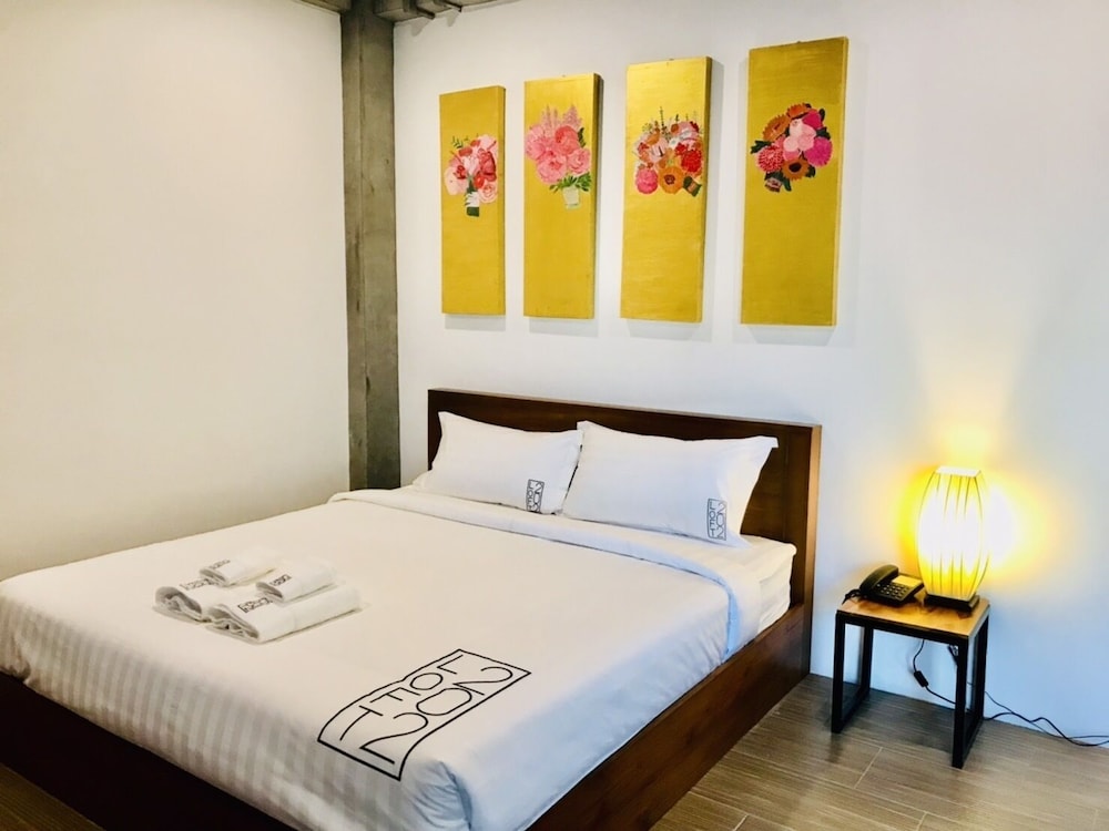 Loft 202 Hotel 14/29