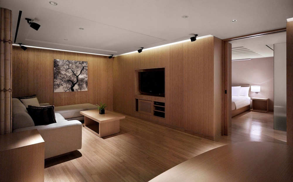 Lobby at Banyan Tree Club and Spa Seoul, SEOUL