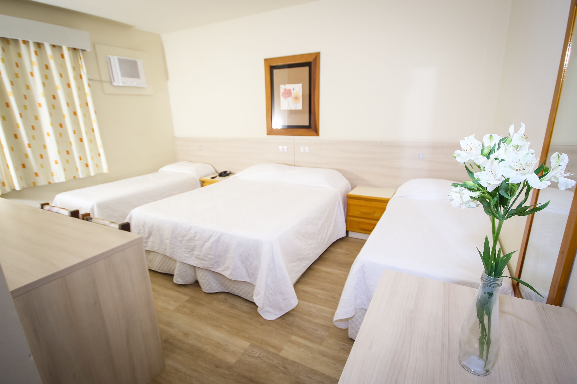 غرفة قياسية رباعية بأربعة أسرّة، Hotel Geranium 7/10