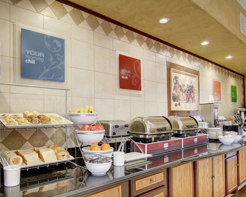 Comfort Inn And Suites Alvarado, TX 36/45