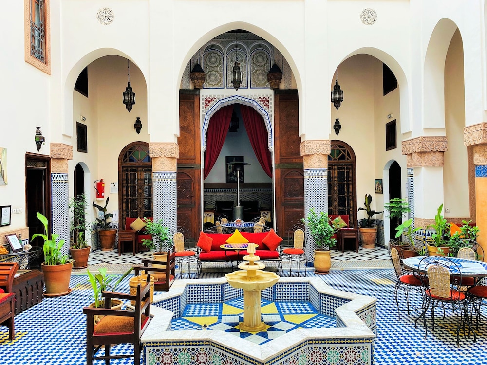 Riad Ahlam 31/33