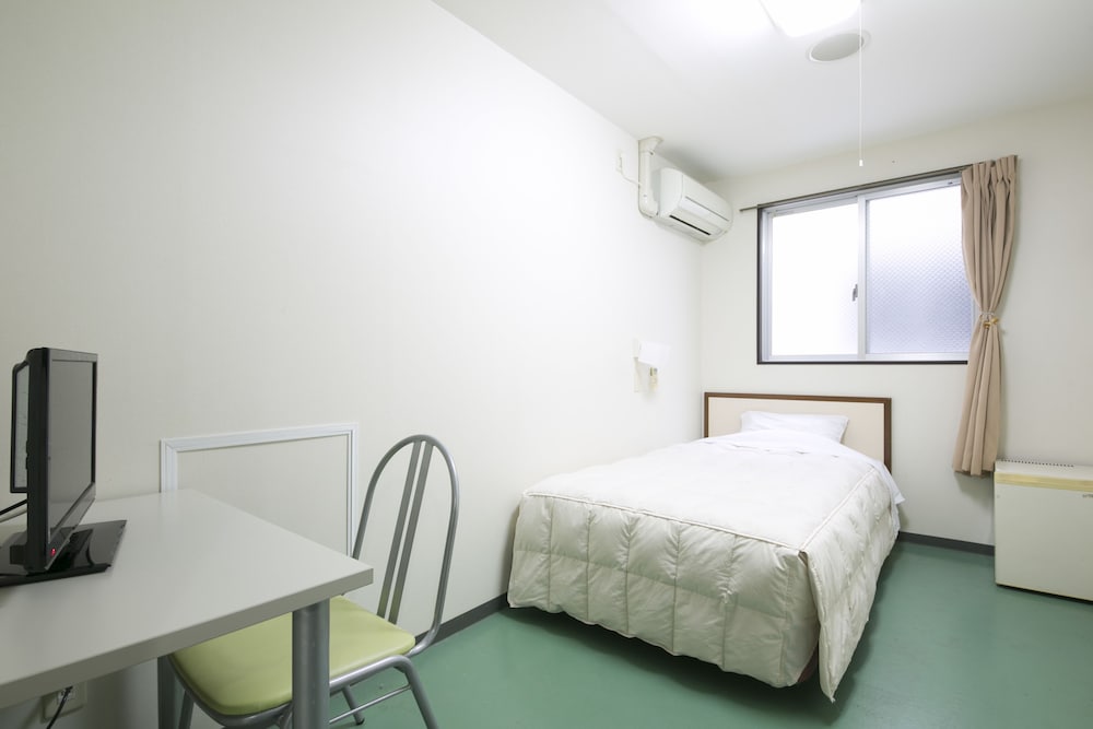 Shin-Imamiya Hotel 17/67