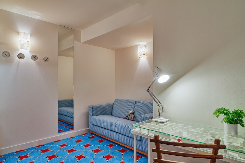Joke Hotel Astotel 31/50