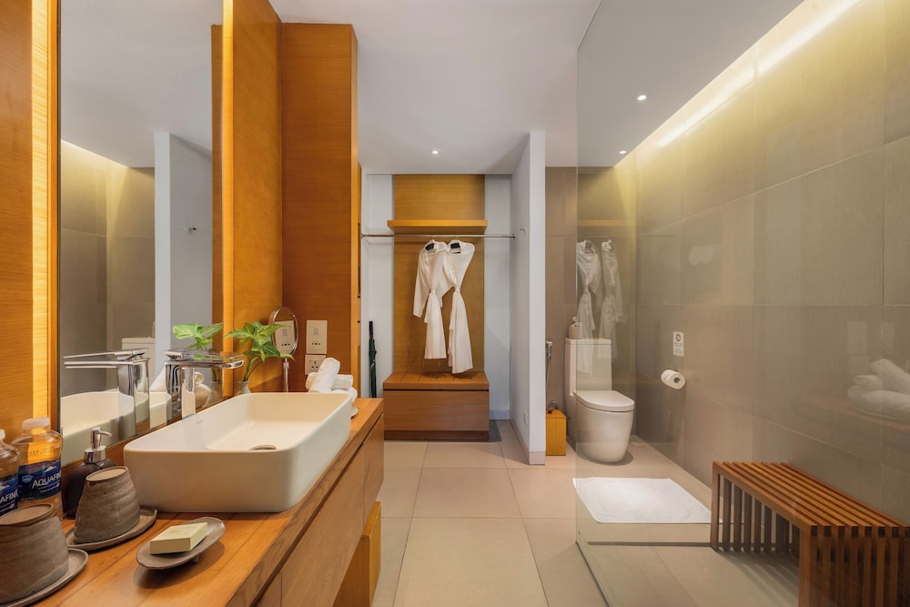 غرفة بسرير كينج، NAMAN RETREAT 5/8