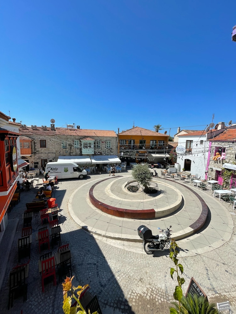 Alba Otel Alacati 45/50