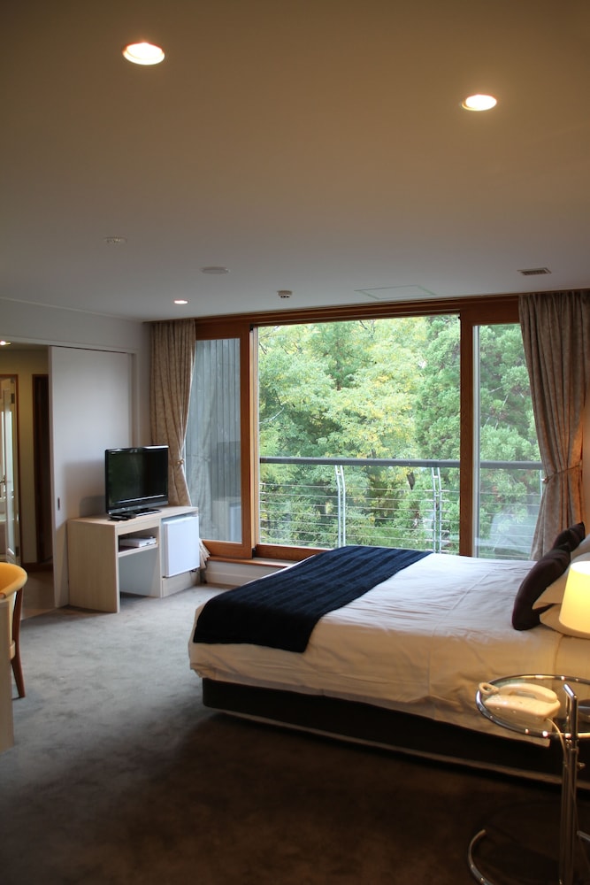 The Ridge Hotel & Apartments 14/50