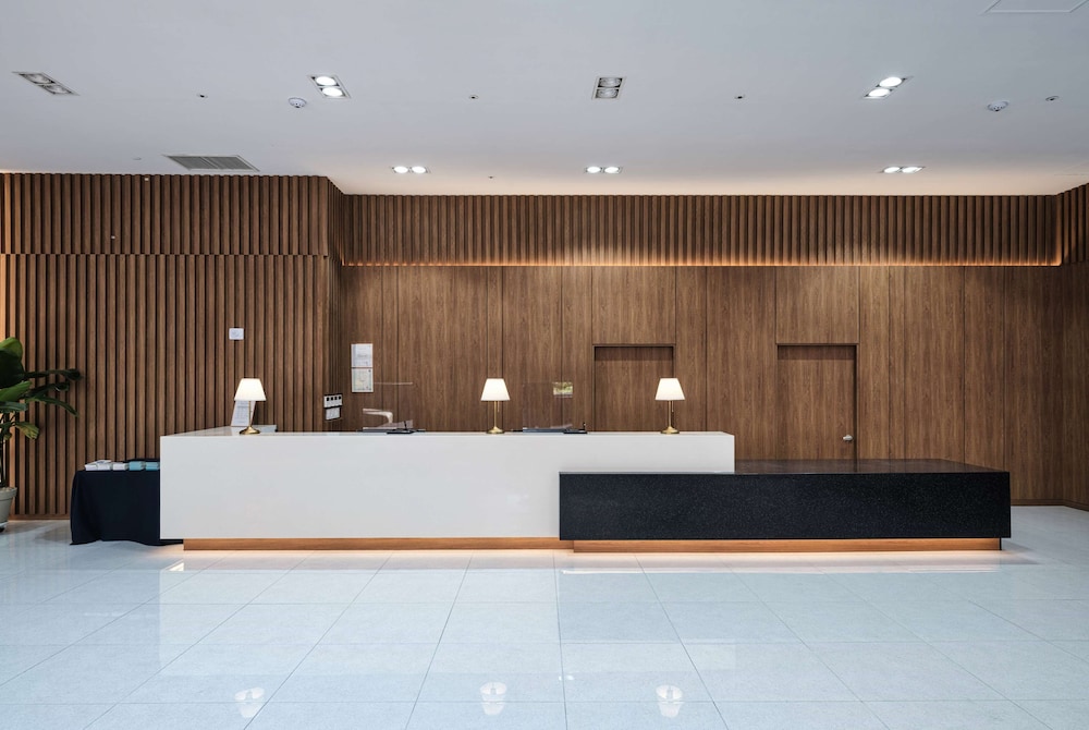 Ramada Encore by Wyndham CheonAn 8/50