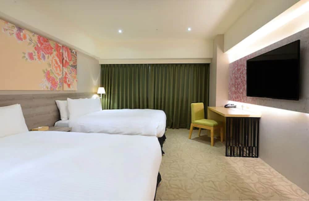 Aeris International Hotel 14/61