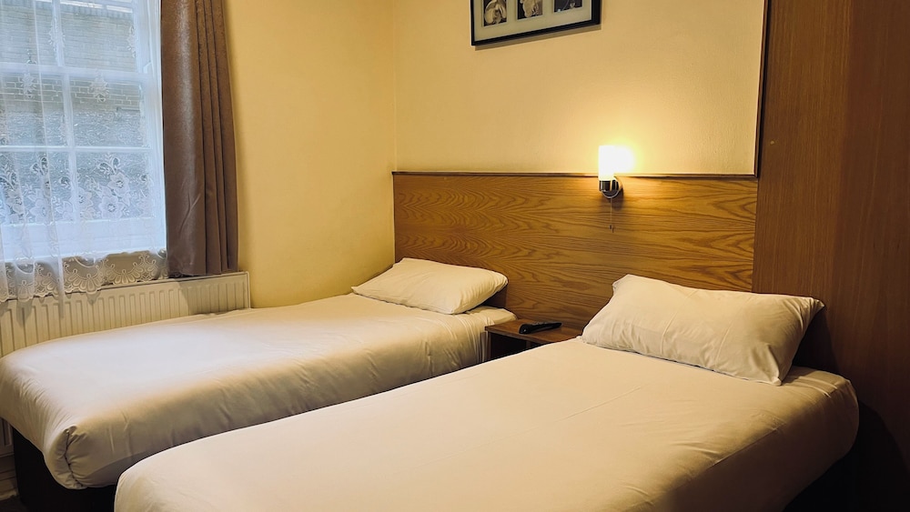 Arriva Hotel 15/50