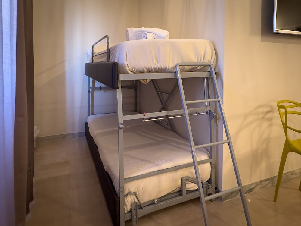 Ibis Styles Trani 20/39