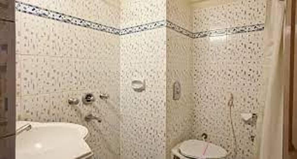 Hotel Annapoorna Residency 30/30