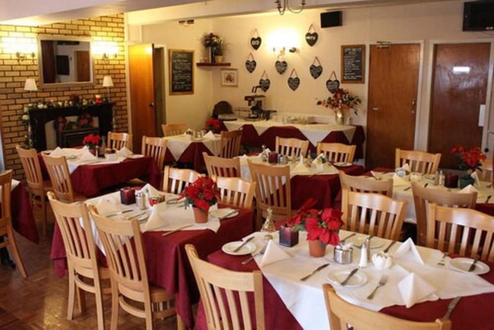 Smithton Hotel 58/70