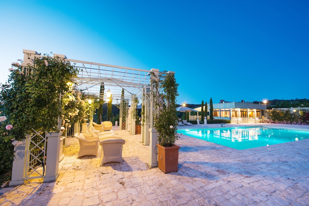 RELAIS SASSA AL SOLE 60/65