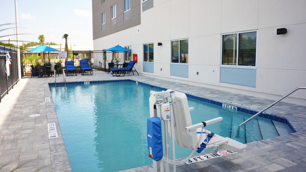 Holiday Inn Express Suites Jacksonville W I295 And I10 1/57