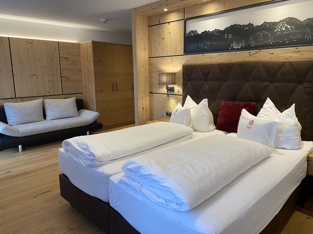 Tyrolis Hotel 18/69