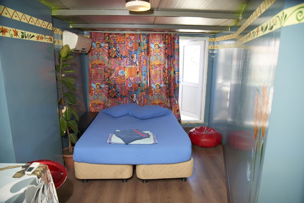 Chilloutlya Hostel&Bar 7/46