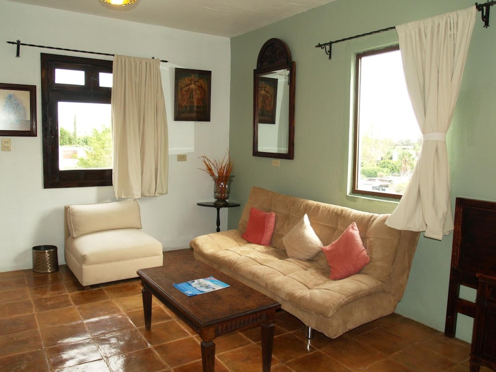 Los Agaves Hotel 39/52
