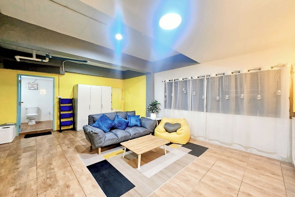 Me U Hostel - Adults Only 40/53