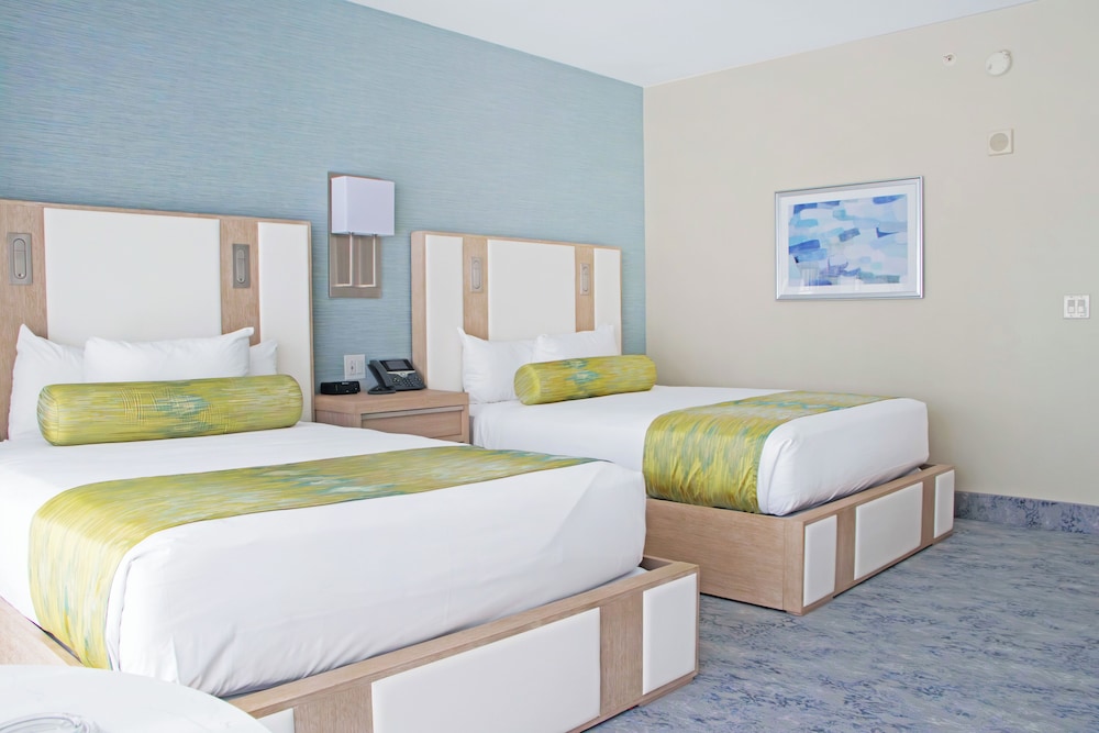Superior, 2 Queen Beds, Bay View