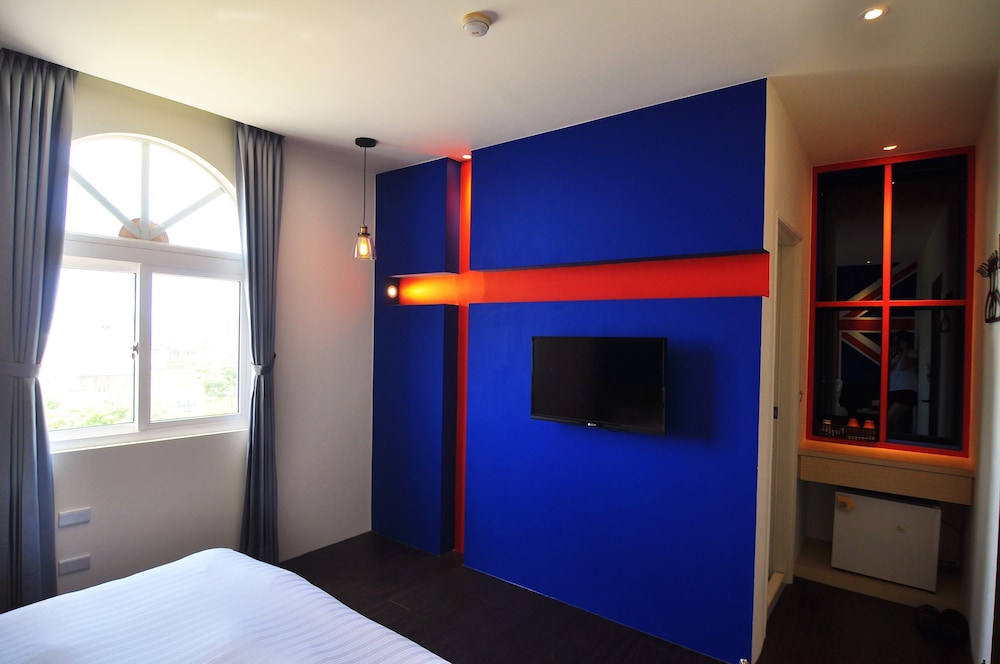 Martin Wales Hotel Kenting 5/69