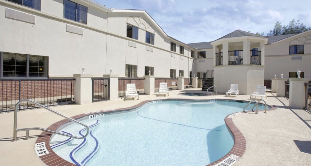 Quality Inn & Suites Kilgore-Longview 49/60