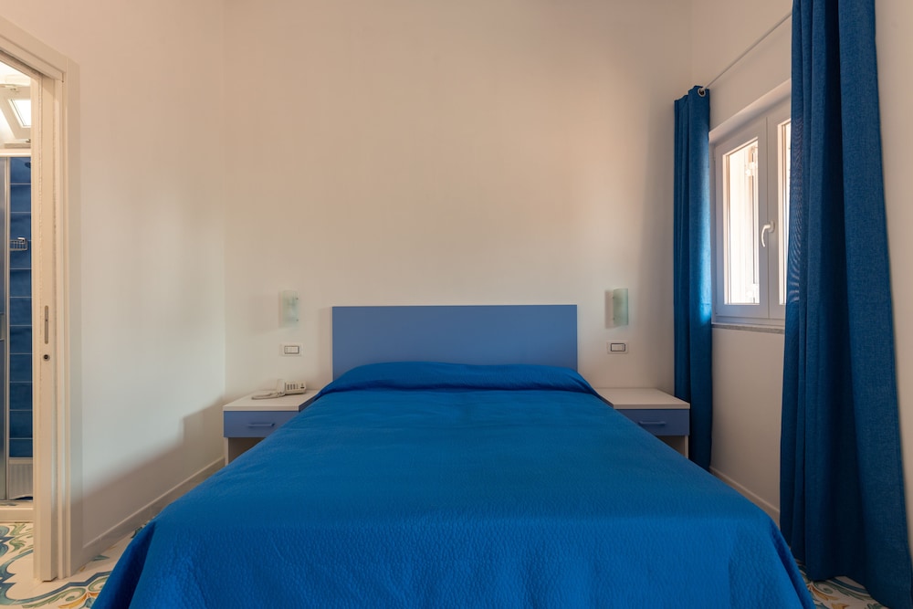 Hotel Villa Sirena 20/50
