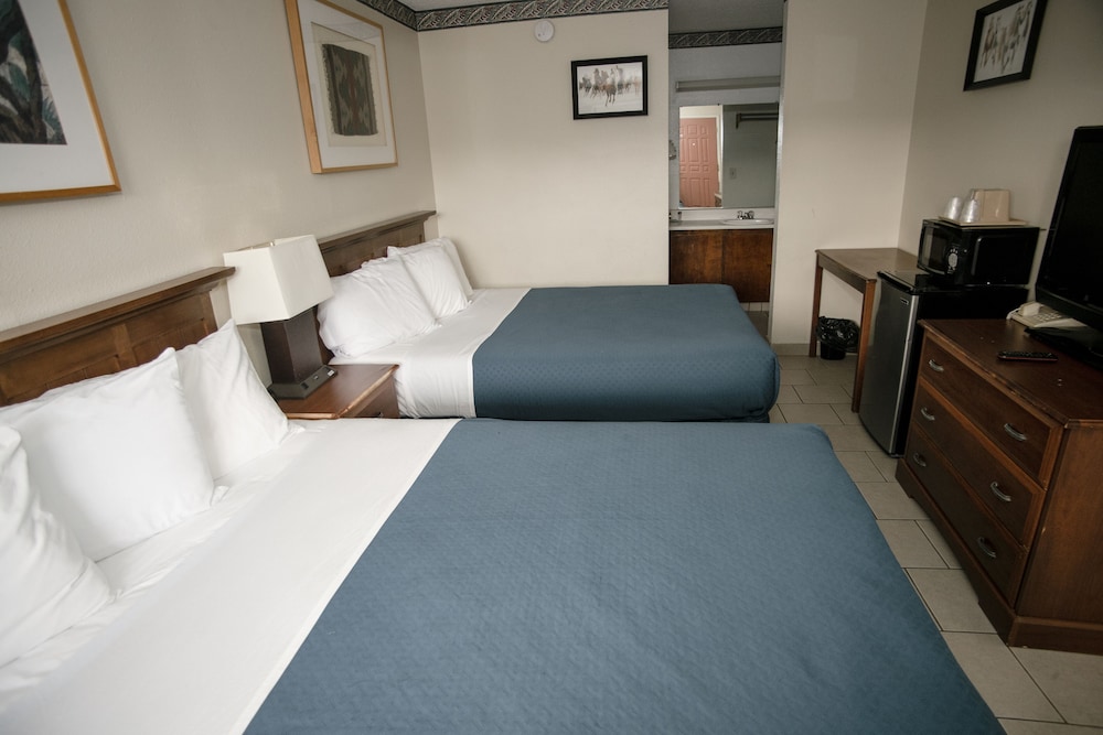PACIFIC INN 7/23