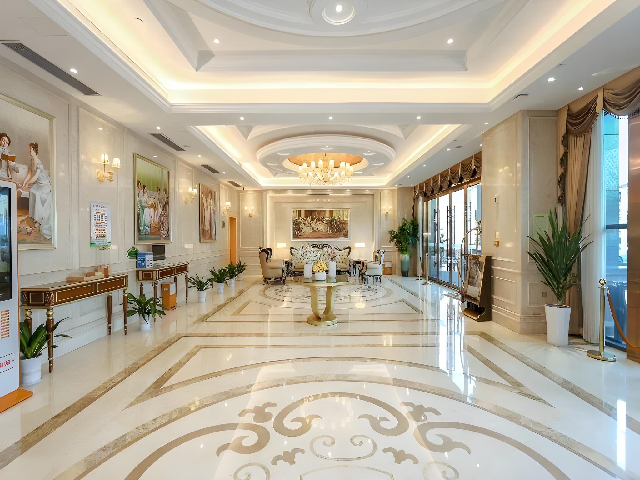 Vienna International Hotel (Wuhan Hanxi) 25/66