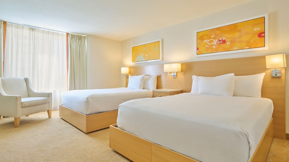CLASSIC, 2 QUEEN BEDS, NORTH WING