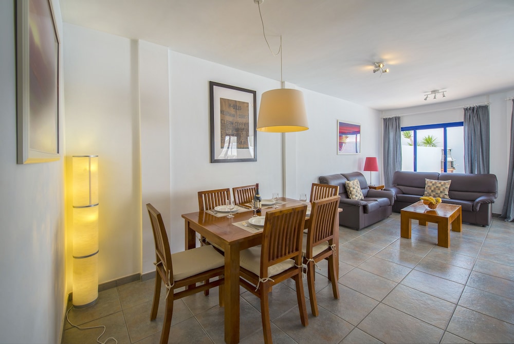 Villas Puerto Rubicon 48/71