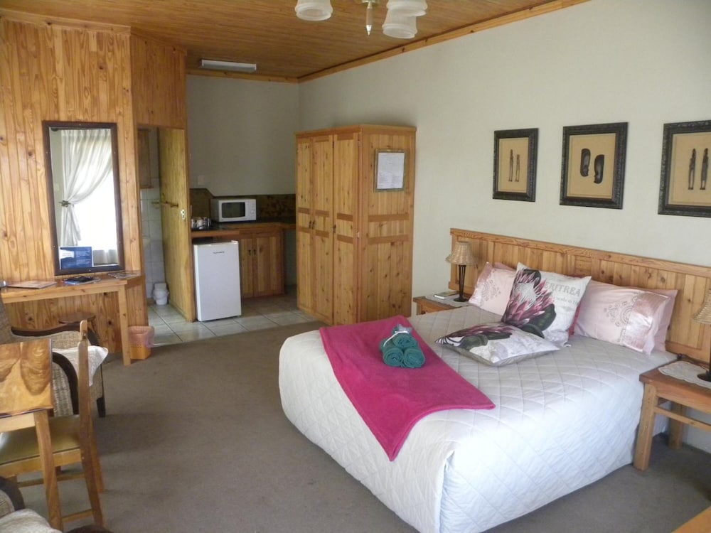 Ladybrand Guest House 9/50