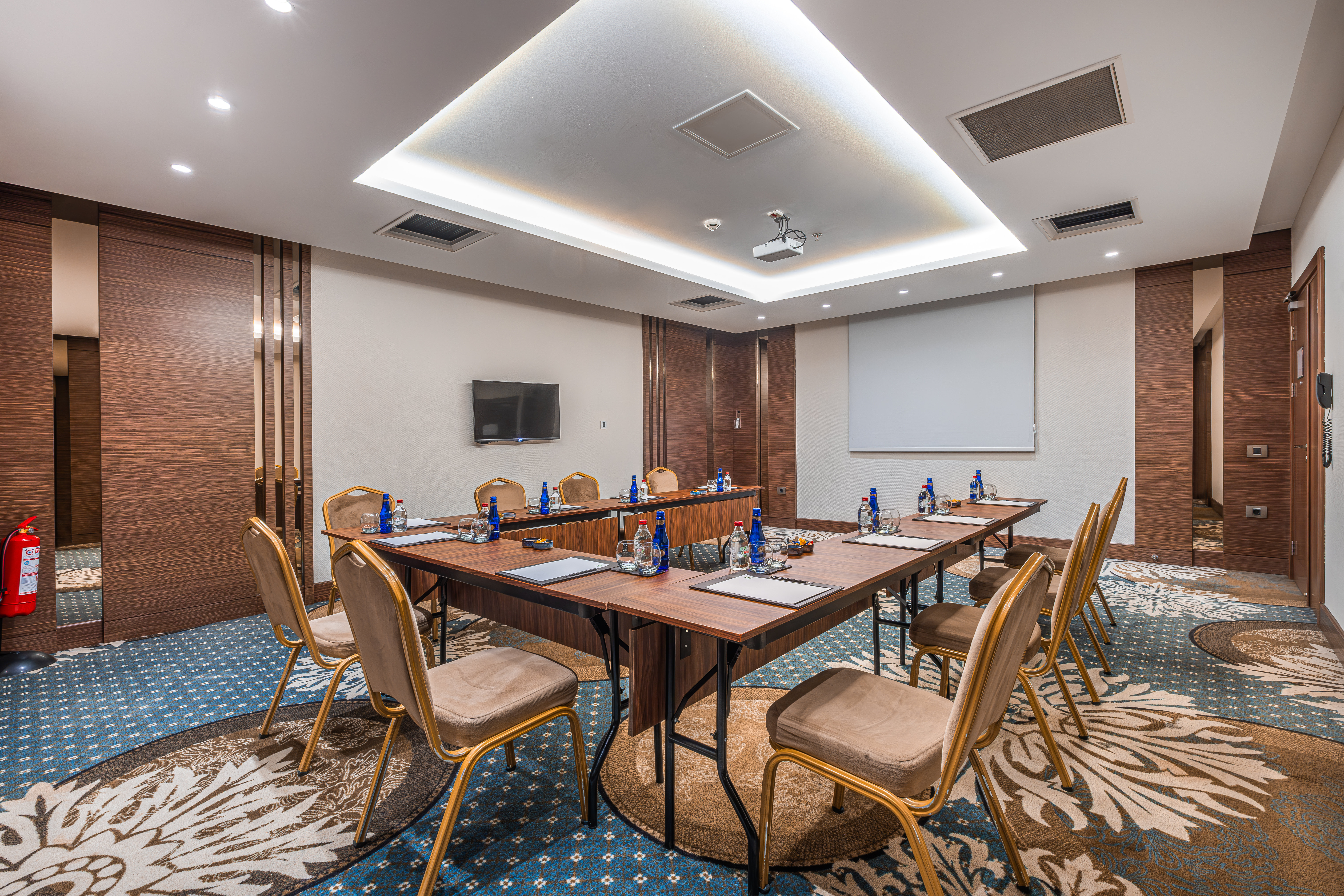 Holiday Inn Ankara - Cukurambar 27/31