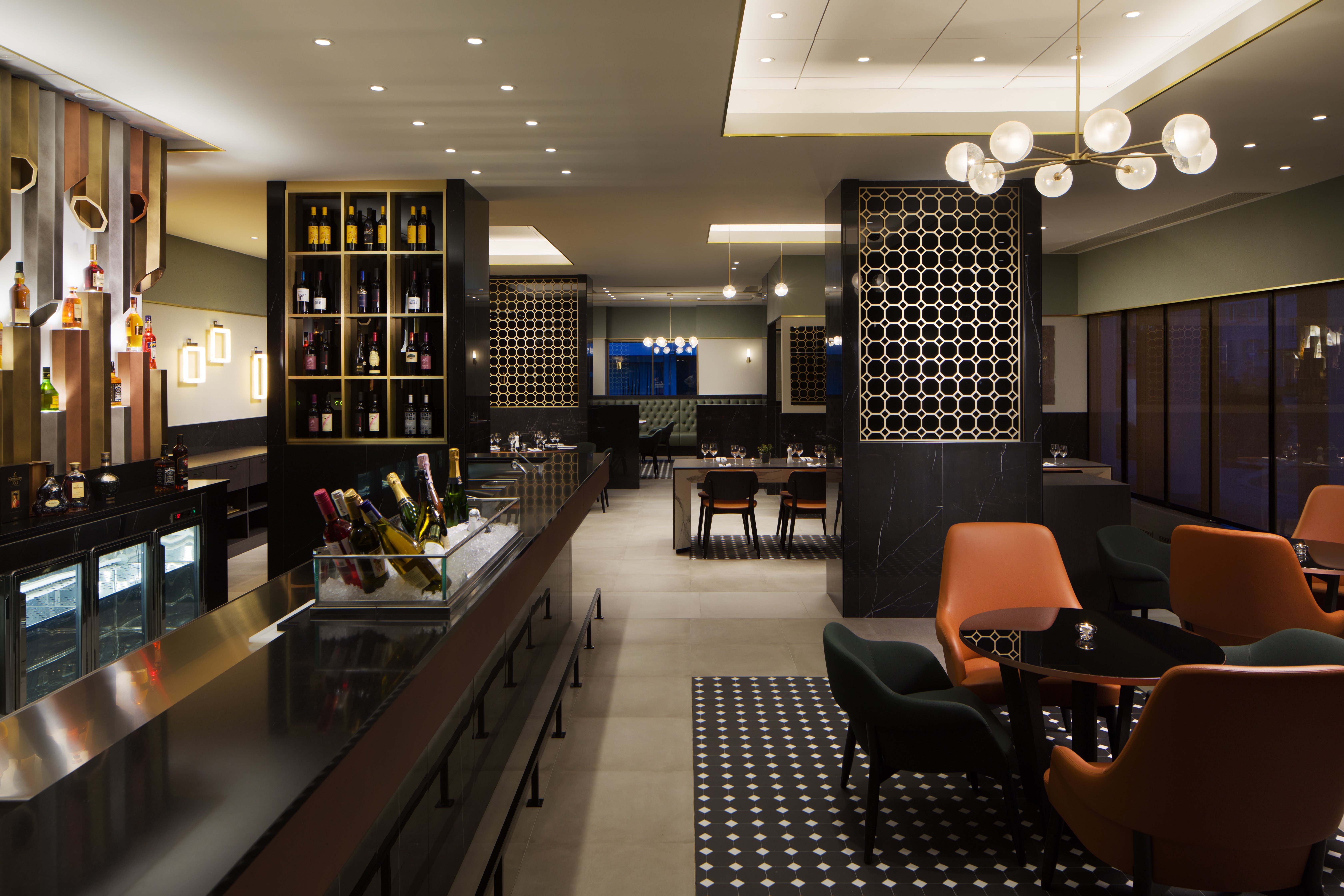 Crowne Plaza Zurich 30/50
