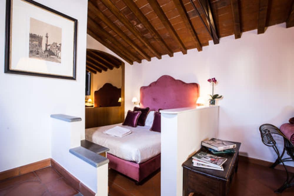 PANORAMIC, SUITE, CITY VIEW