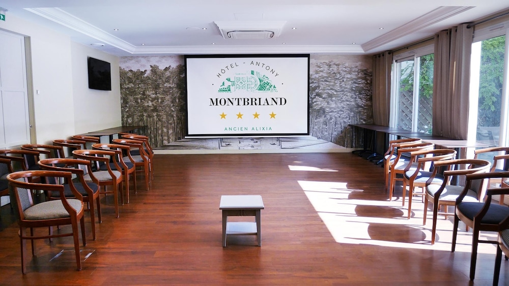 Hotel Montbriand Antony 37/44