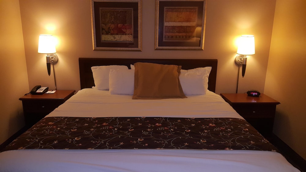 Quality Inn & Suites Black River Falls I-94 16/52