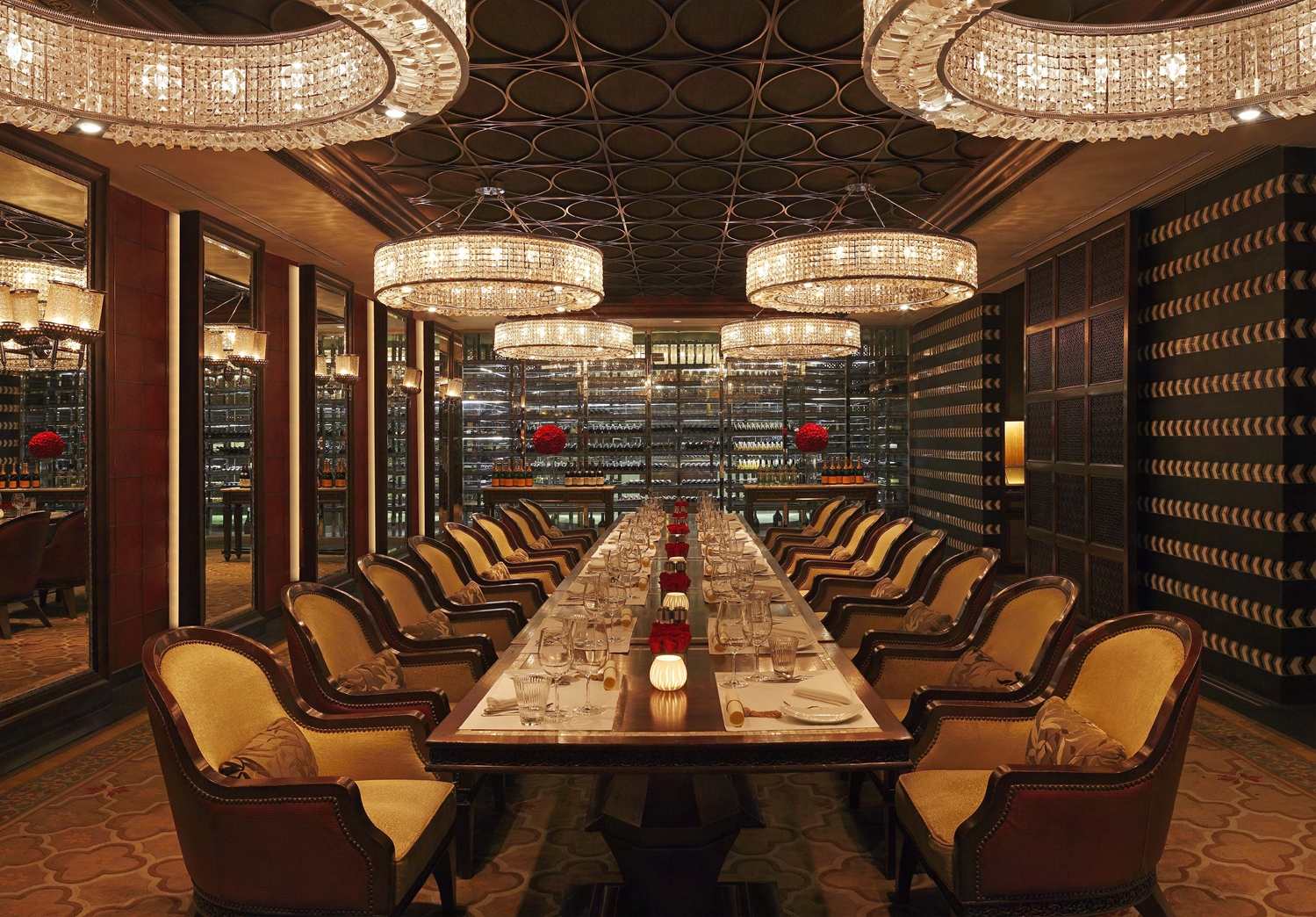 The Leela Ambience Gurugram Hotel And Residences 62/80