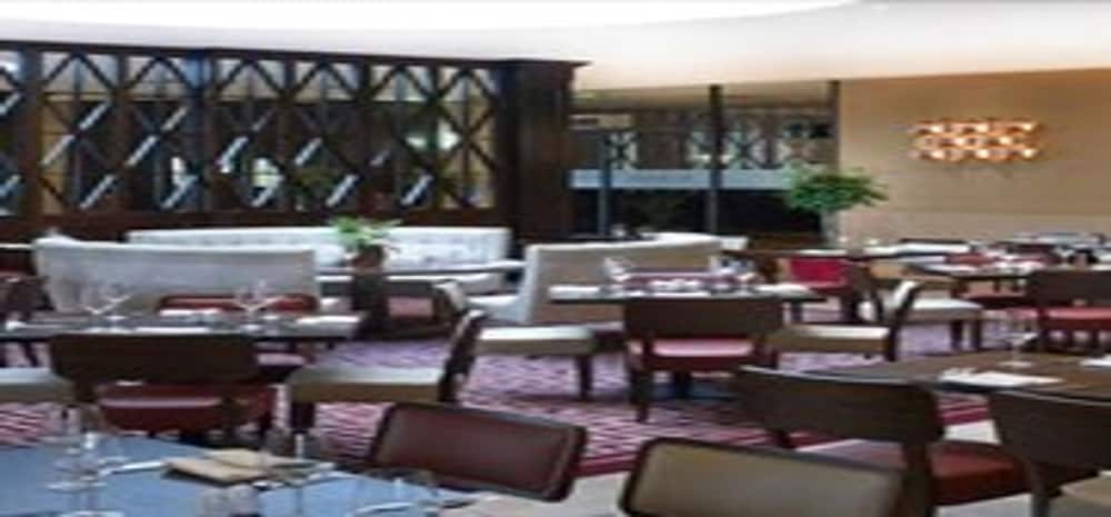 Clayton Hotel Leeds 34/46
