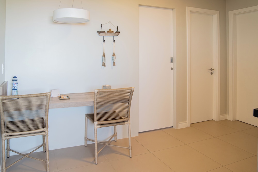 Porto das Dunas Boutique Praia Hotel 33/37