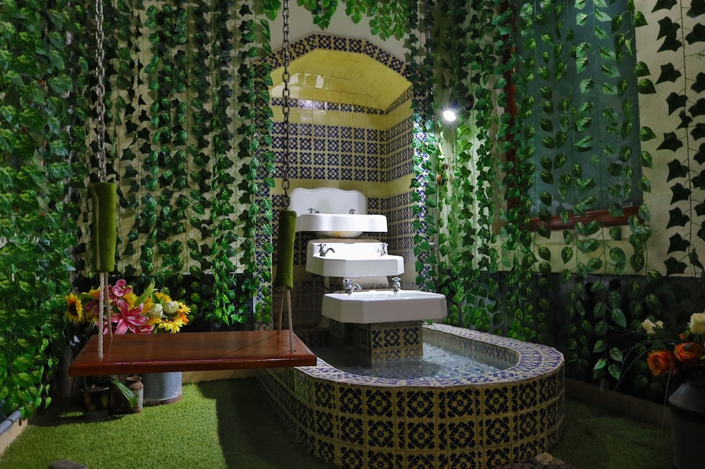 SMALL LUXURY HOTEL AZCAMI 47/50