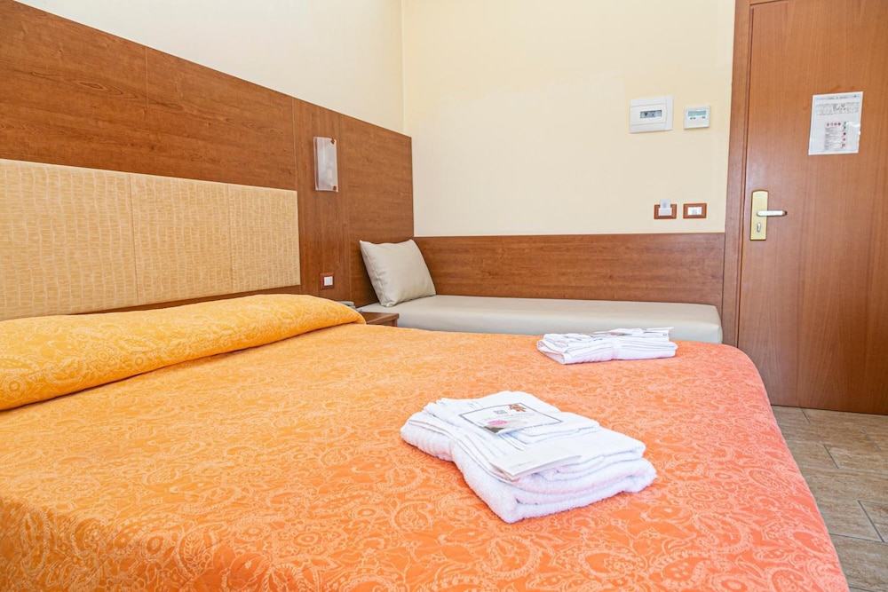 Hotel Ambasciatori 6/46