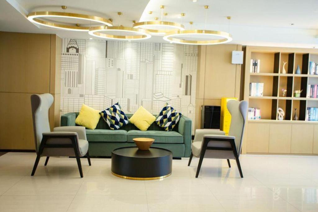 City Comfort Inn Wuhan Jiangxia 34/47