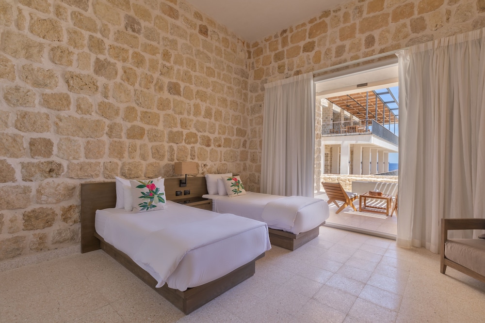 PREMIUM, TWIN BEDS