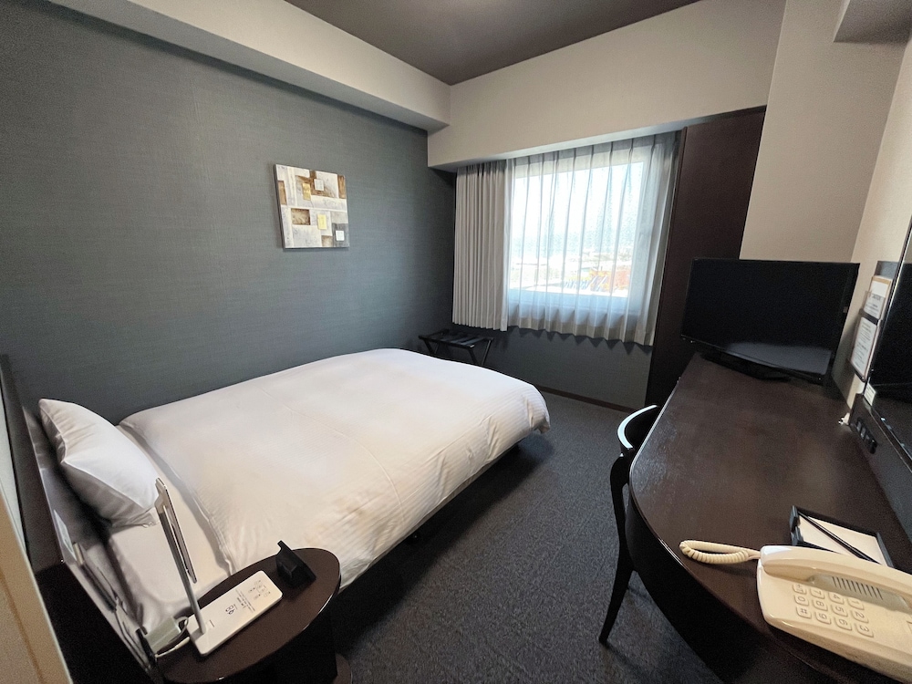Hotel Route Inn SakaideKita Inter 27/62