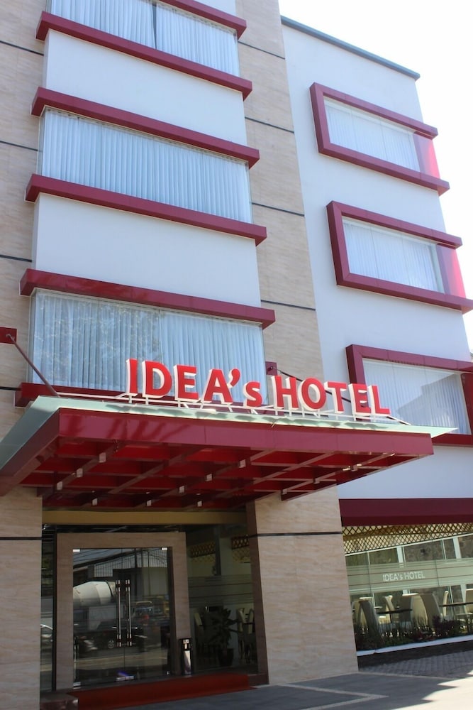 Ideas Hotel Ibrahim Adjie 2/31